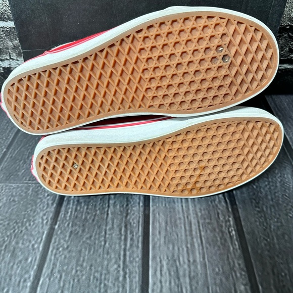 Vans  Mens Womens Red White  Canvas Low Top Skateboard Shoes - Picture 7 of 8